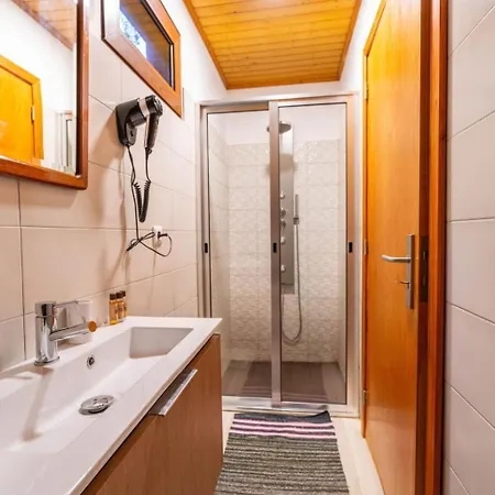 Casa vacanze Steinhaus - Fontes7 By Interhome Feiteiras